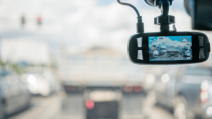 Complete Guide to Choosing The Best Dash Cam For Your Car